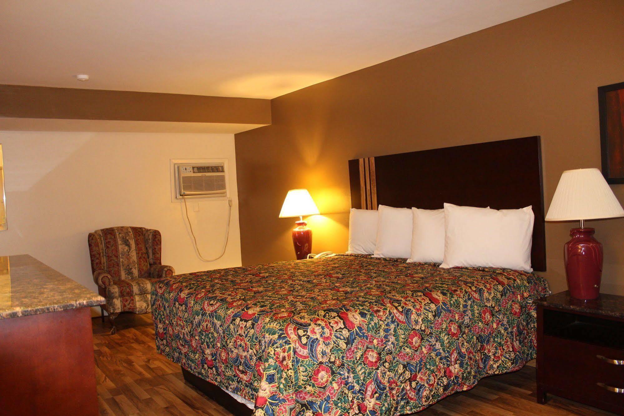 كنتريسايد American Inn And Suites المظهر الخارجي الصورة